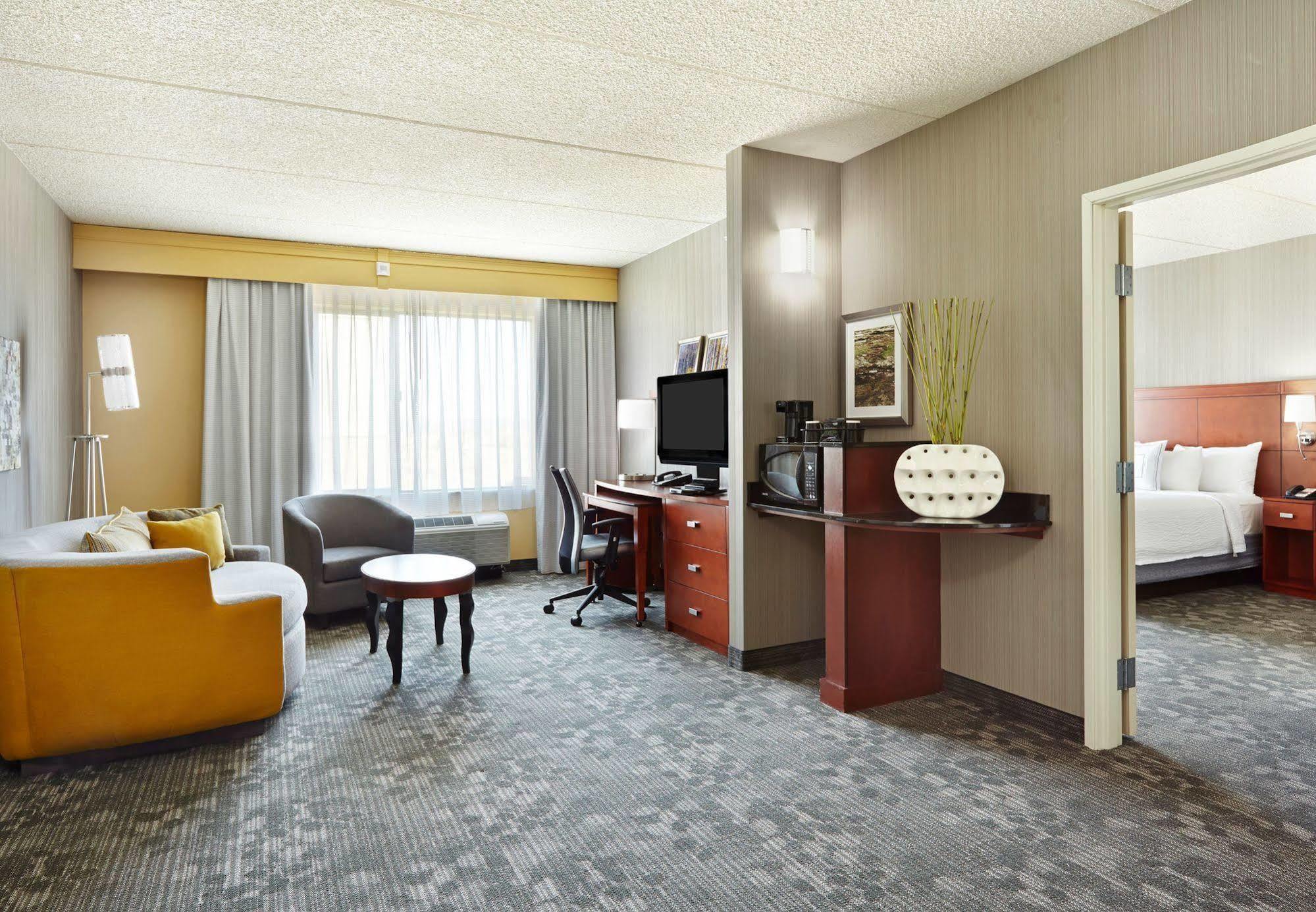 Courtyard Phoenix North / Happy Valley Esterno foto